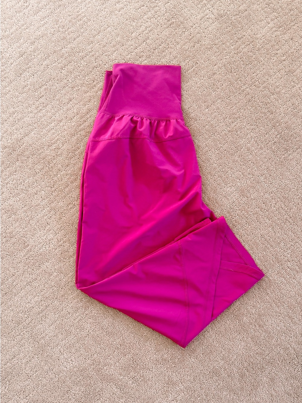 lululemon athletica Bright Fuchsia High-Rise Capris